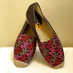 Michael Kors Ligo Slup-On Espadrilles. Size 7.